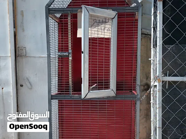 (اقرأ الوصف) قفص حديد ابعاده التقريبية 180x72x50في حي العامل لا يوجد توصيل