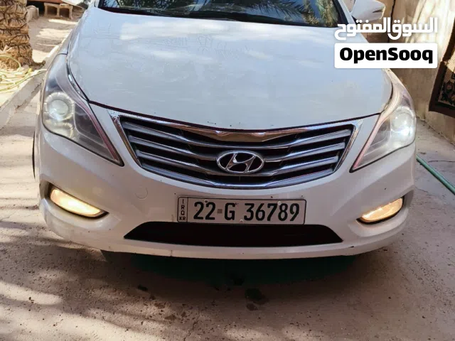2014 هيونداي ازيرا Standard