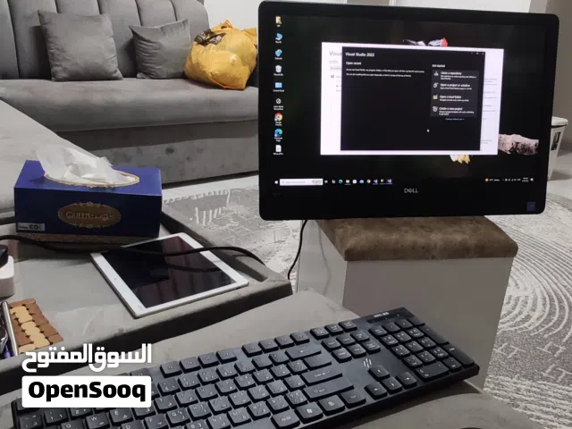 كمبيوتر  مدمج بشاشة قليل الاستخدام للبيع