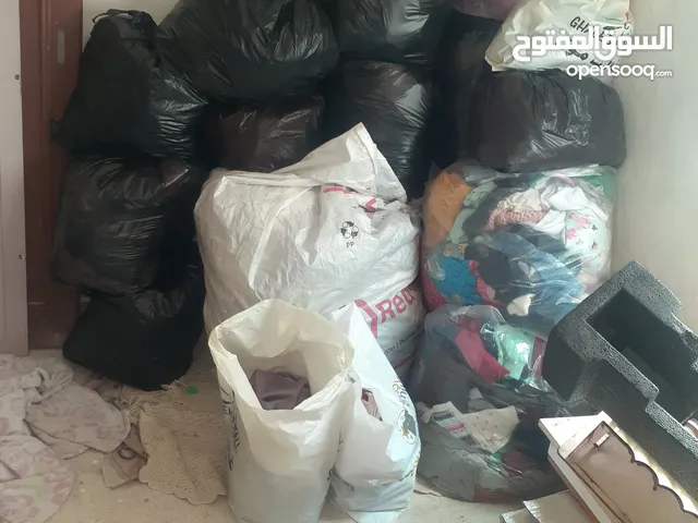 ملابس صيفي شتوي مشكل