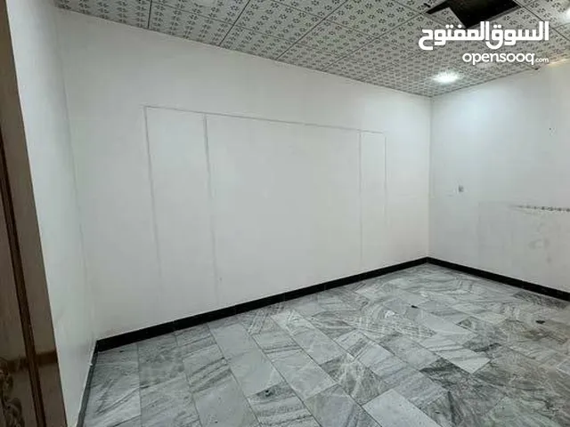 150 m2 2 Bedrooms Townhouse for Rent in Basra Other