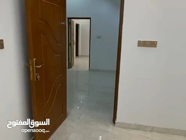 250 m2 More than 6 bedrooms Townhouse for Rent in Basra Other
