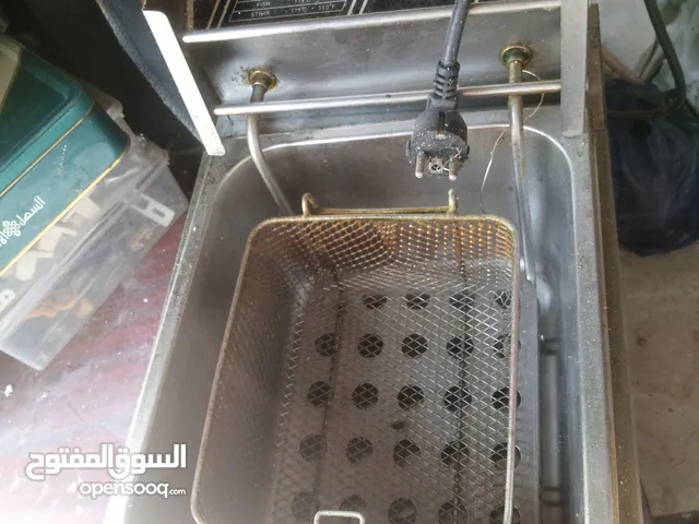 قلاي كهربائيّة شغاله ميه بل ميه للبيع