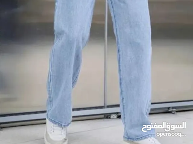 بنطال جينز ستريت ليج للبيع