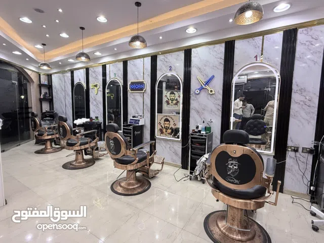 صالون حلاقه رجالي للبيع ب عجمان