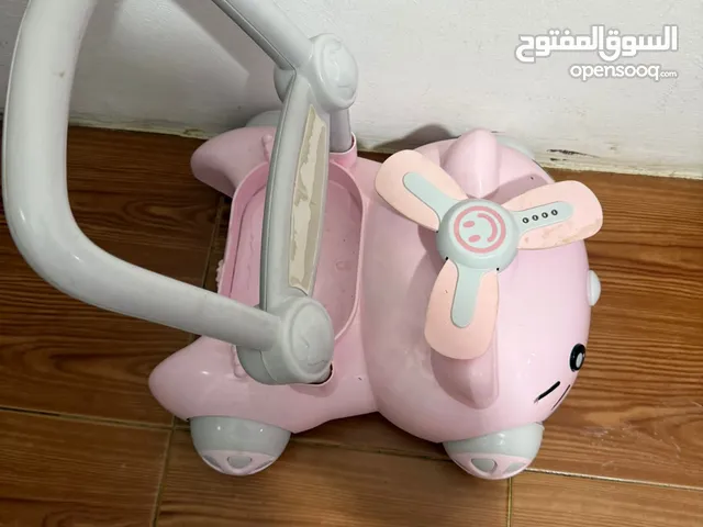 اغراض متعدده للبيبي بنوته حاله نفس الصور جيده جدا استخدام بسيط جدا سرير و كرسي و العاب