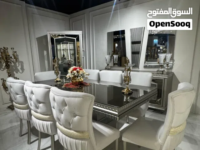 طقم سفرة مع طقم كنب فاخر