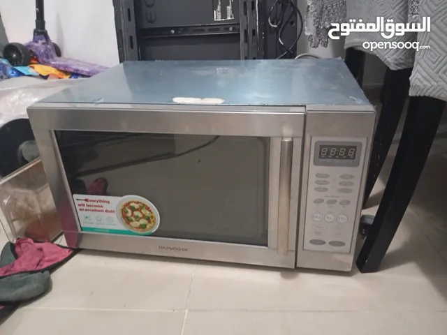 للبيع مكريوف استعمال خفيف جدا وسخان فطائر فرنسي