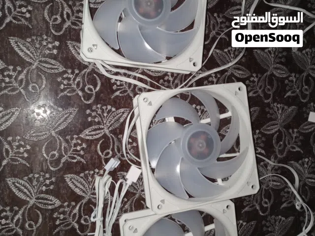 مراوح cooler master لون ابيض