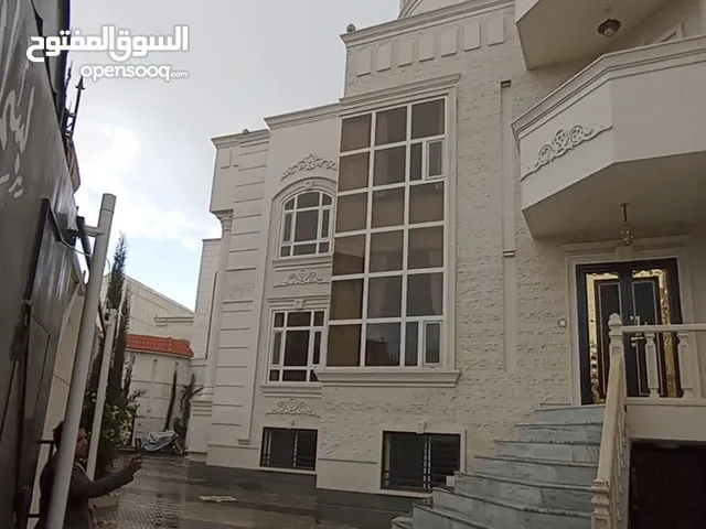 فله ملكي فخامه للبيع الموقع صنعاء بيت بوس