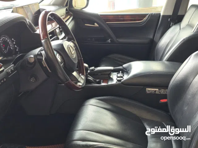 لكزس 2019 كندية ماشيه 70 الف