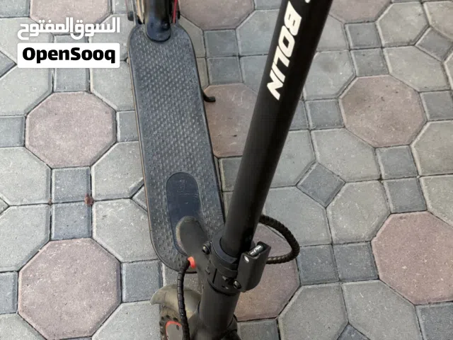 اسكوتر كهربائي شبه جديد