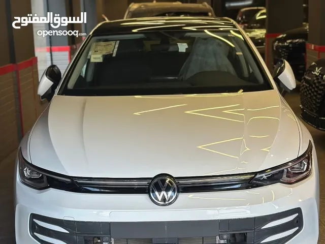 VwGolf Mk8 بويه شركة ب حاله الوكاله 1500 اوتوماتيك فللللللللللللل مسكرررررررررر مع بانوراما