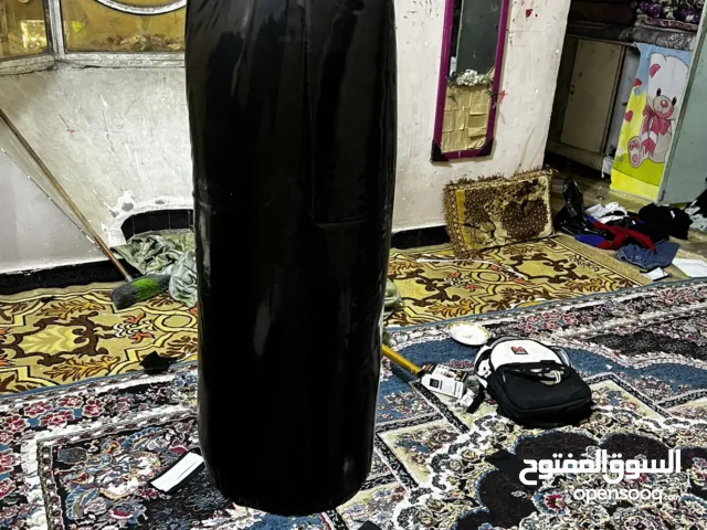 كيس كبير ملاكمه استعمال قليل كلش والسعر 40 وبي مجال قليل مكاني البصره الحيانيه شارع موسى الكاضم ورقم
