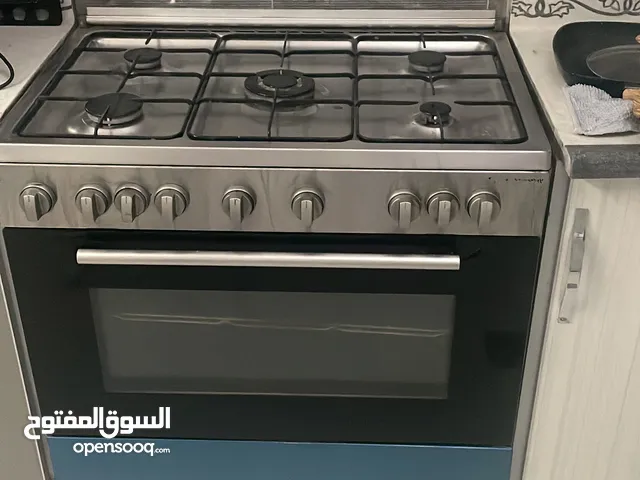 للبيع دولاب مطبخ مع كامل الأواني والأجهزة