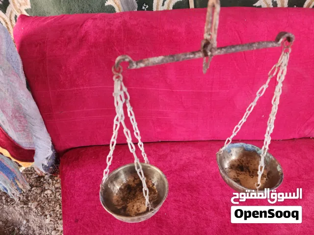 ميزان قديم
