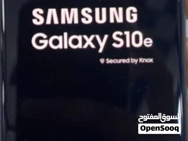 جوال سامسونج s10e الغني عن التعريف بسعر عرطه ب 300ريال سعودي كلمه