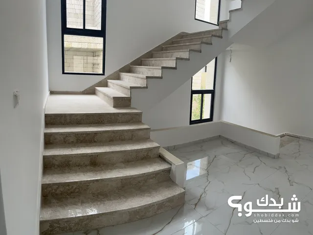 550m2 More than 6 bedrooms Villa for Sale in Ramallah and Al-Bireh Birzeit