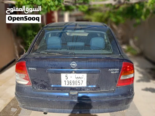 2004 Opel Astra Design