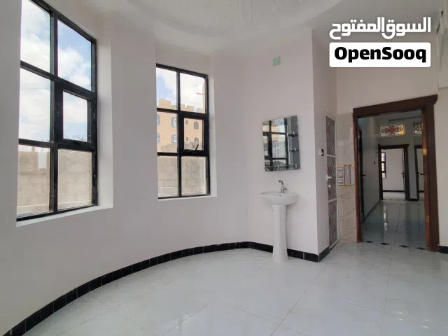 350 m2 More than 6 bedrooms Villa for Sale in Sana'a Other