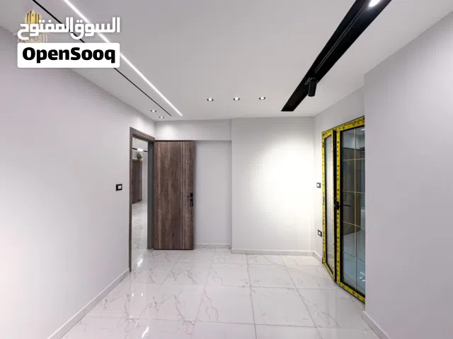شركه القمه