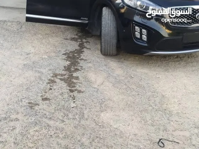 كيا سورنتو للبيع فقط كاش الشيكات مرفوضه مع الاحترام