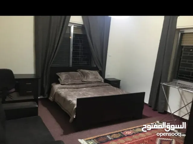 استديو للإيجار – رام الله/نص البلد  قرب جامع جمال عبد الناصر