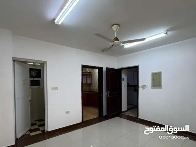 85 m2 2 Bedrooms Apartments for Rent in Muscat Al Mawaleh