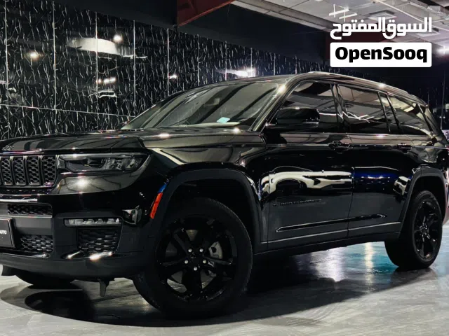 2022 Jeep Grand Cherokee L Altitude with Al Futtaim Warranty til 12/2027 and service till 50k km