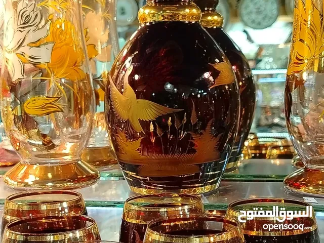 أباريق وأكواب زينة