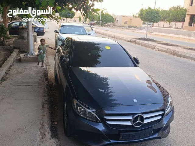 مرسيدس 2000cc 1300000