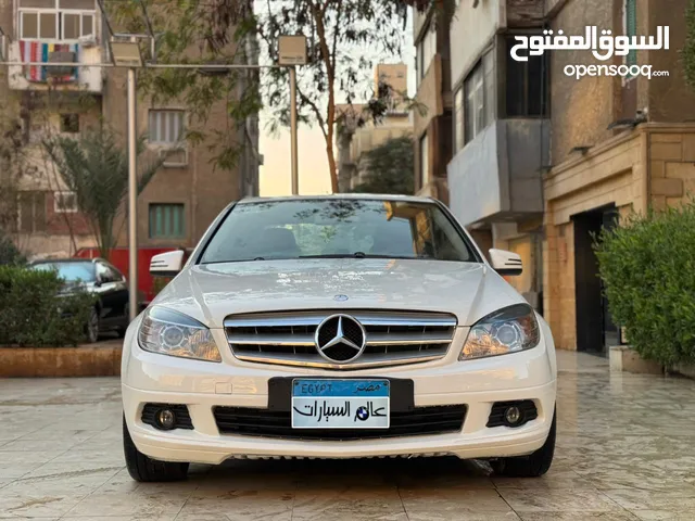 Mercedes Benz C180 Model 2011 فبريكا بالكامل معادا الاكصدمات فقط عداد 140 ألف كيلو رخصه سنه باسم ا