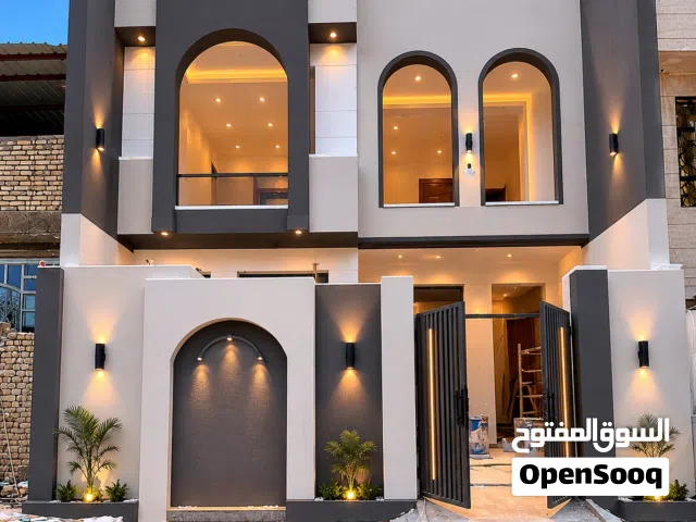 صبغ واجهات .فوم تركي .جميع انواع الديكورات الحديثة .سحبات خارجية .بنلات .برانكيت