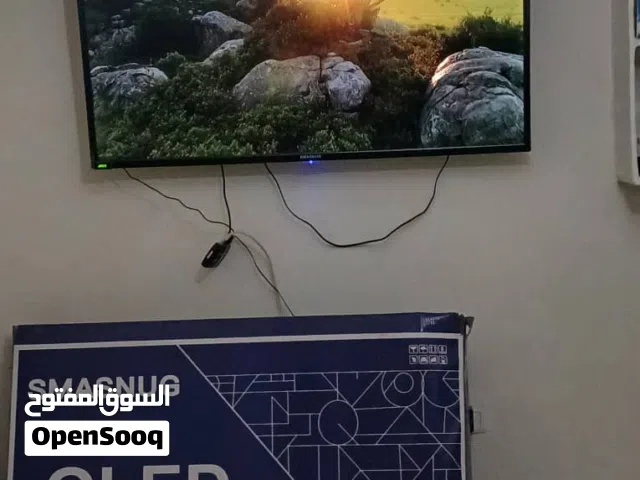 شاشيا سمارت 55 انش استعمال 3 اشهر جديده سعرها 2000 دينار