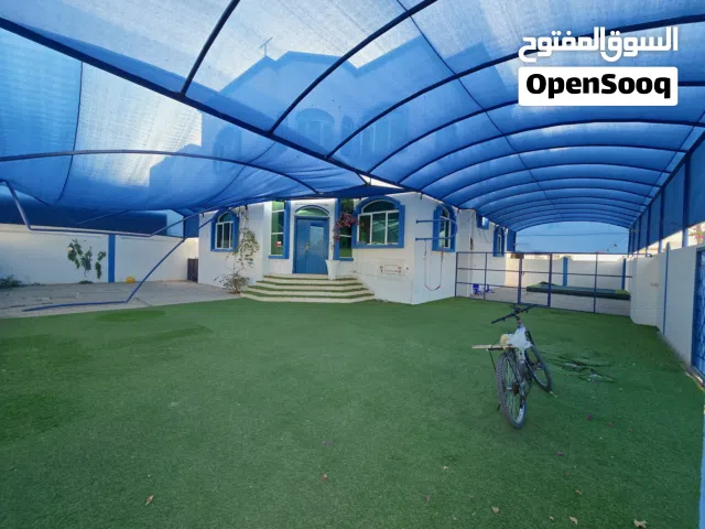 500 m2 More than 6 bedrooms Villa for Rent in Muscat Al Mawaleh