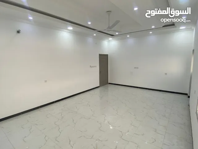 330 m2 4 Bedrooms Villa for Sale in Al Batinah Barka
