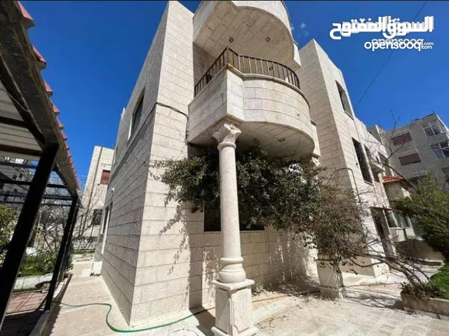 420 m2 5 Bedrooms Villa for Sale in Amman Um El Summaq