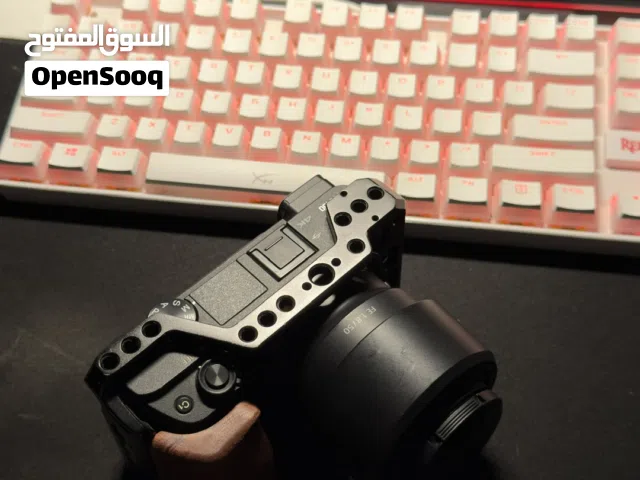 Sony A6400 with stock lens Shutter=11.5k
