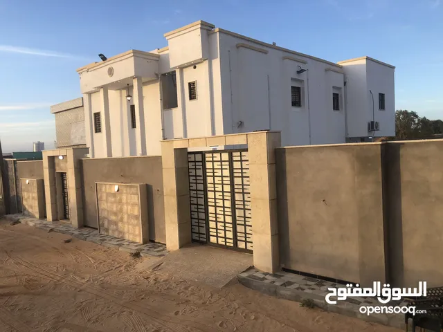 284 m2 5 Bedrooms Townhouse for Sale in Misrata Other