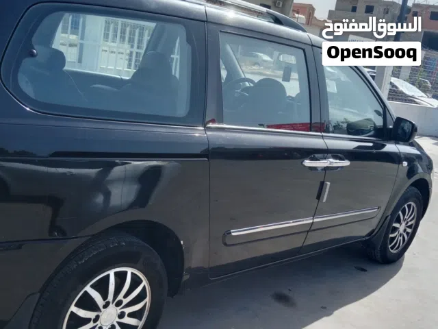 Used Kia Carnival in Tripoli