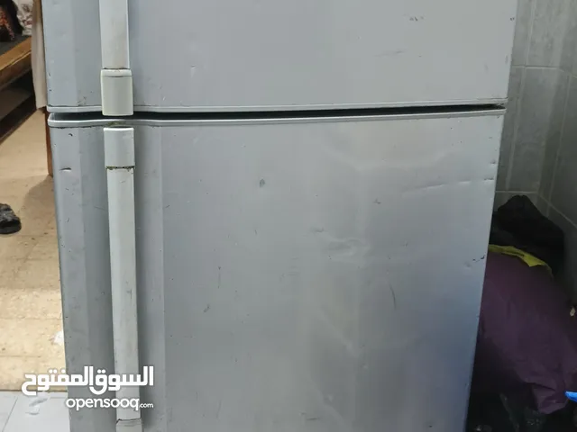 ثلاجة هيتاشي 24 قدم سلفر للبيع او البدل