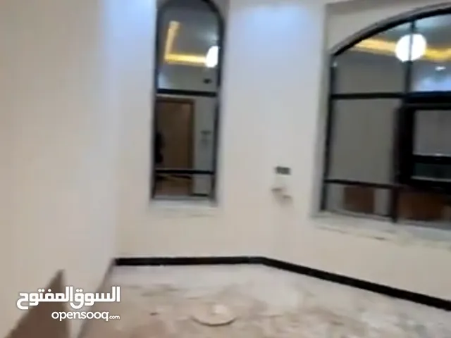 235 m2 More than 6 bedrooms Apartments for Rent in Sana'a Al Sabeen