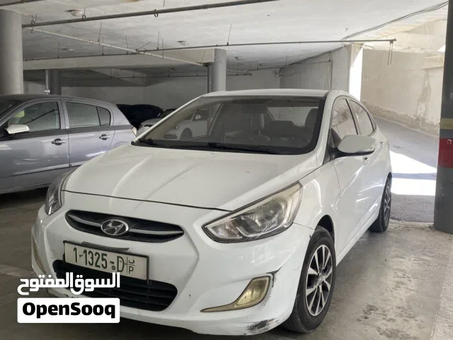2016 Hyundai Accent Standard