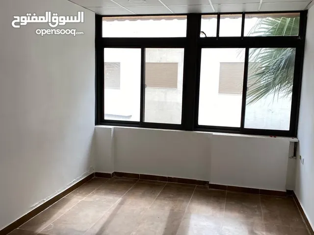 675 m2 More than 6 bedrooms Villa for Rent in Amman Al Rawnaq