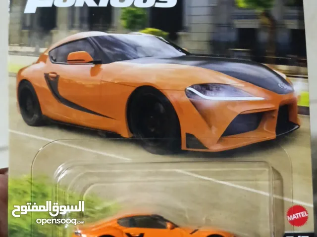 للبيع سيارات حجم 1:64