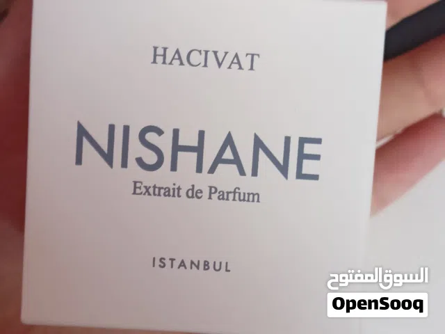 ة للبيع عطر Nishane Hacivat الأصلي 100% الحجم: 100 مل الحالة: ممتازة العلبة الأصلية موجودة العطر أصل