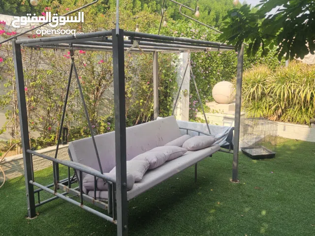 مرجوحه كبيره الحجم تكفي اربعه أشخاص