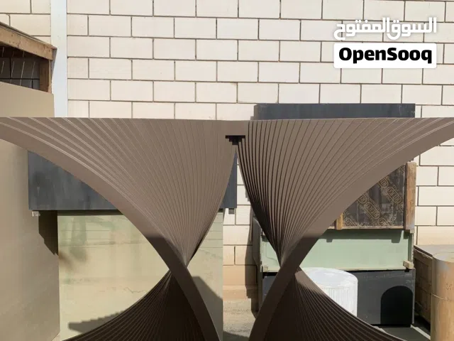 معلم ومتخصص في الدهانات الاخشاب وديكورات المنازل أجود المواد المستخدمة سرعه ف التنفيذ أداء في العمل