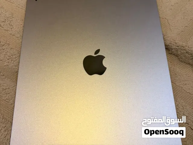 Apple iPad 128 GB in Al Sharqiya