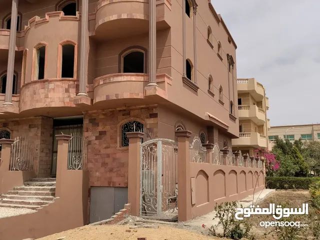 312m2 More than 6 bedrooms Villa for Sale in Cairo Helwan